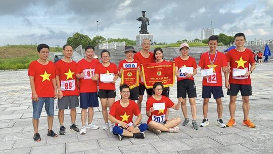 <a href="/cac-hoat-dong-benh-vien" title="Các hoạt động bệnh viện" rel="dofollow">Tin nổi bật</a>